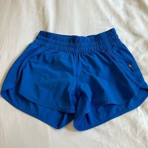Lululemon- Track That Mid-Rise Short 4” 🍋